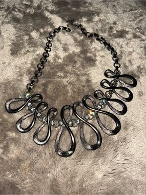 GERARD YOSCA INFINITY CHAIN NECKLACE.  RARE.  GREAT PRICE